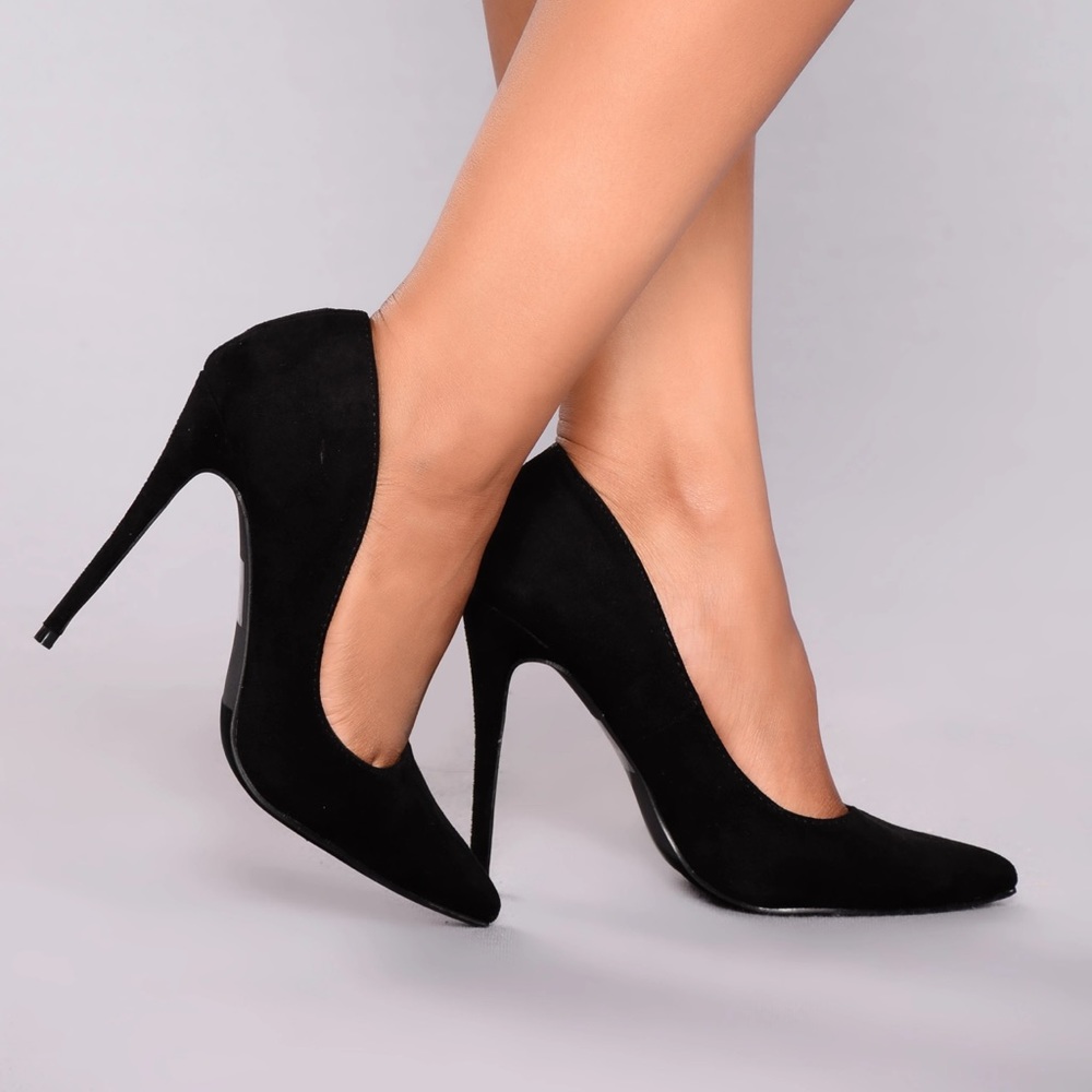 Black Fashion Nova heels , BRAND NEW NEVER WORN🖤